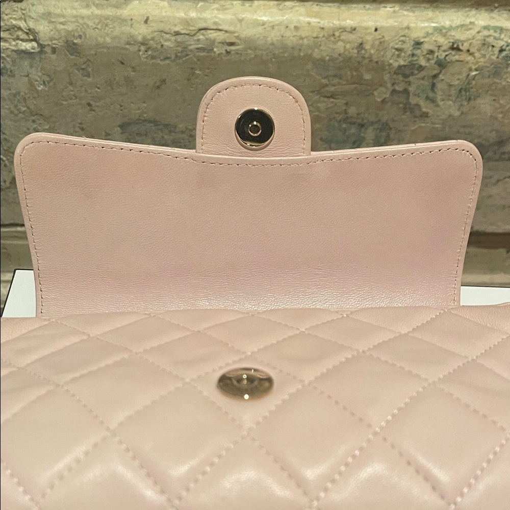 EUC Chanel Pink Quilted Lamskin CC Cosmetic Bag with Chanel Box - Picture 8 of 14